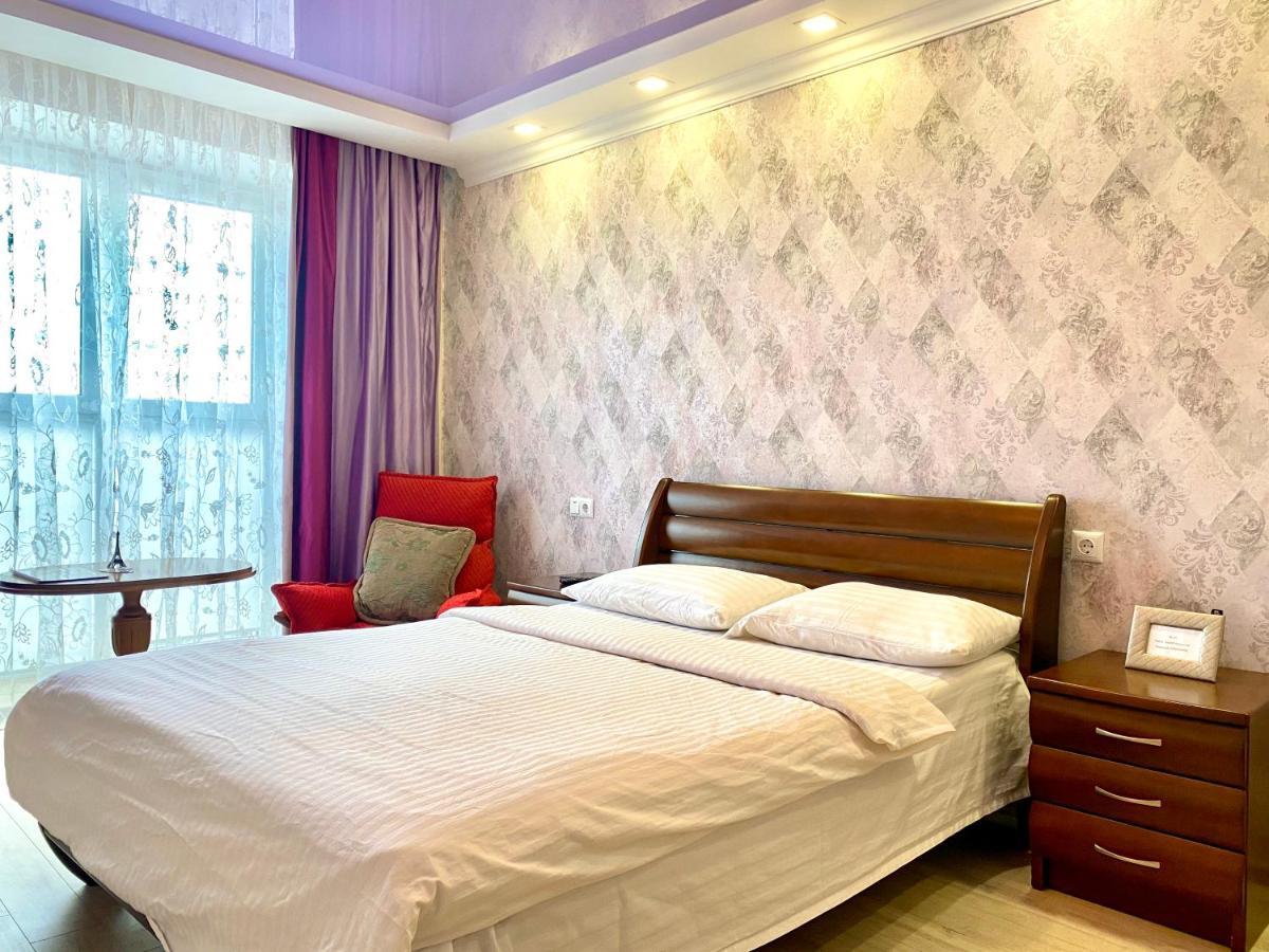 Apartpoltava Простора Однокімнатна Квартира В Новобудові, Корпусний Парк ภายนอก รูปภาพ