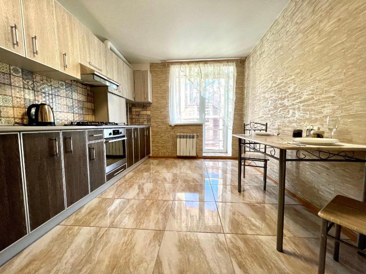 Apartpoltava Простора Однокімнатна Квартира В Новобудові, Корпусний Парк ภายนอก รูปภาพ